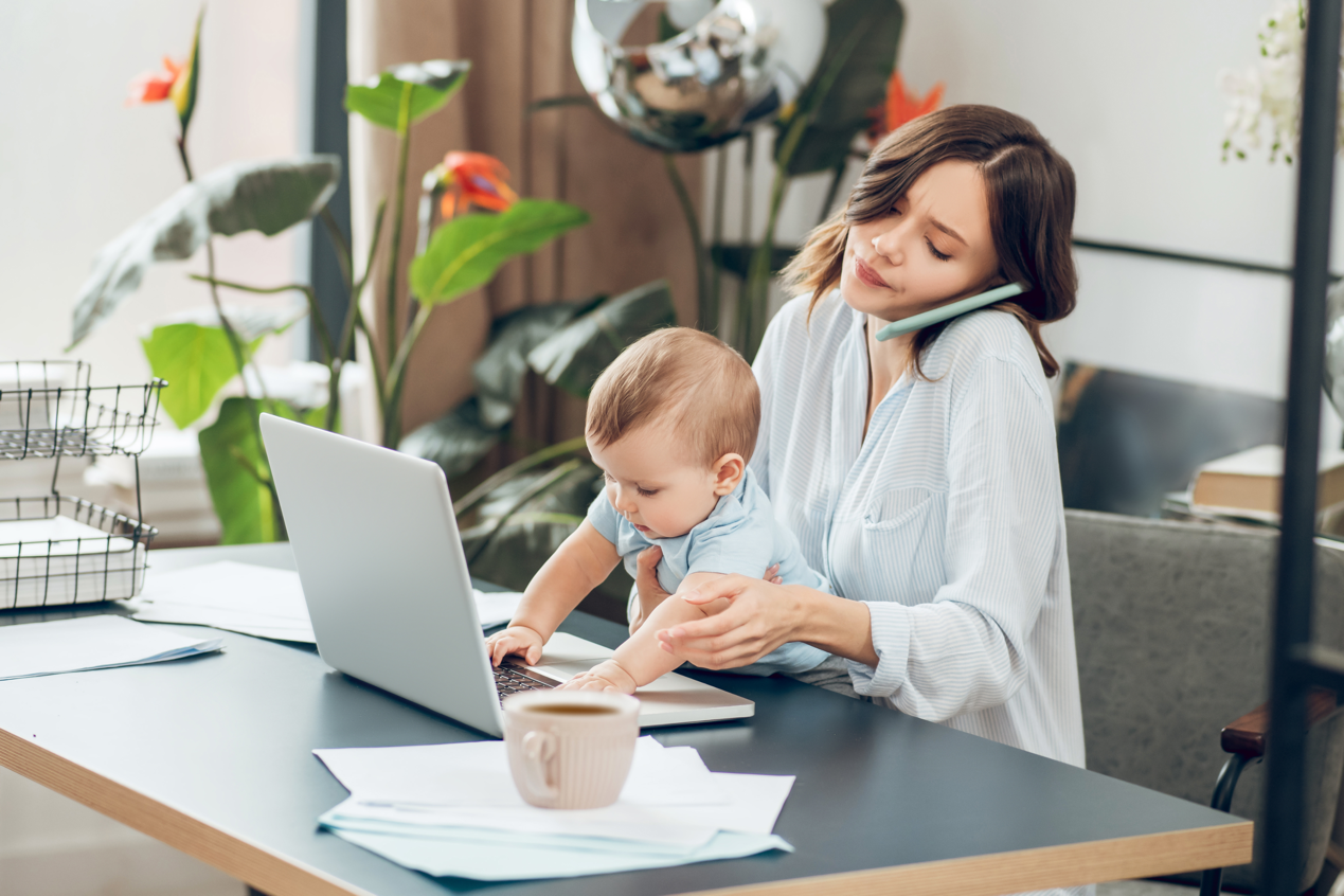 職場媽媽如何選擇家用美容儀快速恢復亮白膚質
